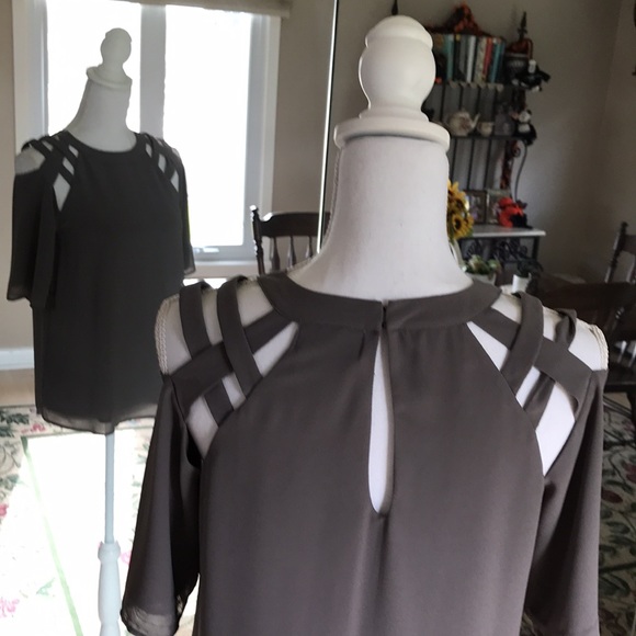 Blouse by Fab’rik - Picture 4 of 16